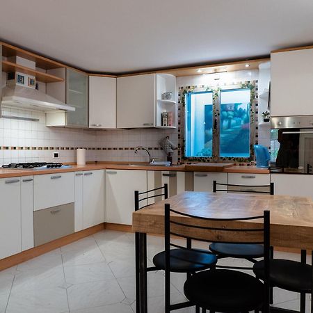 Casa Matilde Piano Terra 100Mq Con Parking E Piscina Appartement Ferrara Buitenkant foto