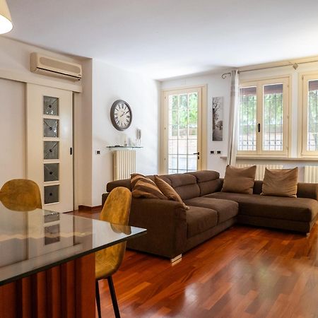 Casa Matilde Piano Terra 100Mq Con Parking E Piscina Appartement Ferrara Buitenkant foto