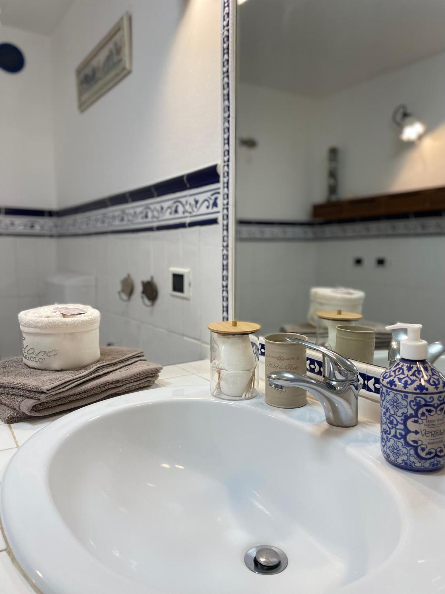 Casa Matilde Piano Terra 100Mq Con Parking E Piscina Appartement Ferrara Buitenkant foto