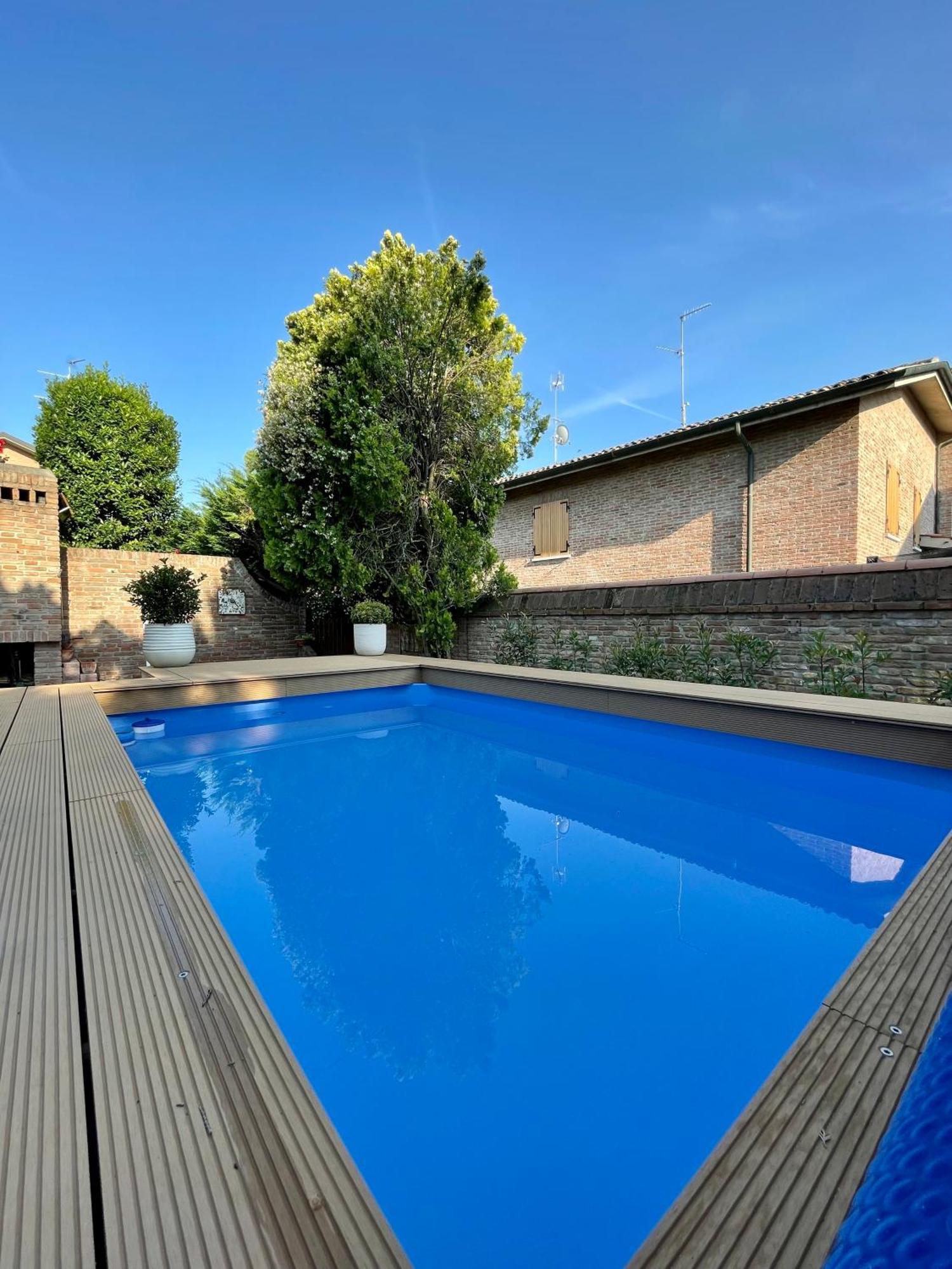 Casa Matilde Piano Terra 100Mq Con Parking E Piscina Appartement Ferrara Buitenkant foto